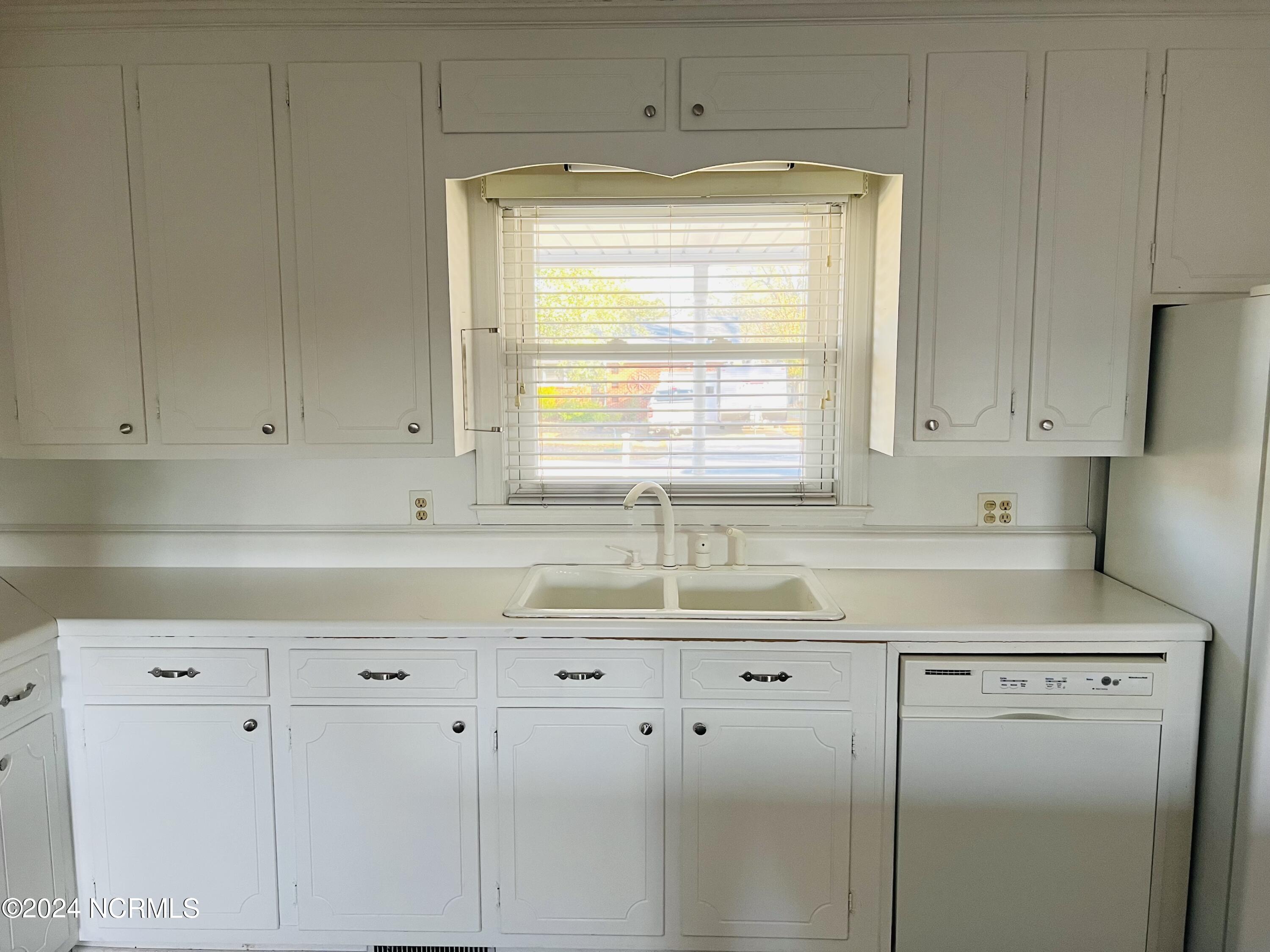 4130 Terrace Drive Ayden, NC 28513 - Photo 18 of 38 IMG_5642