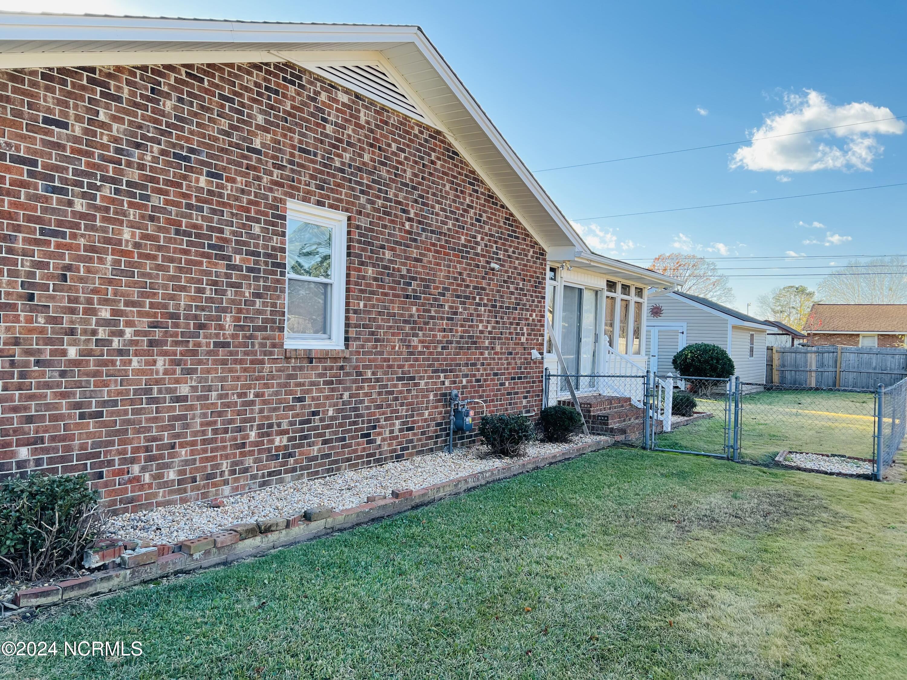 4130 Terrace Drive Ayden, NC 28513 - Photo 7 of 38 IMG_5631