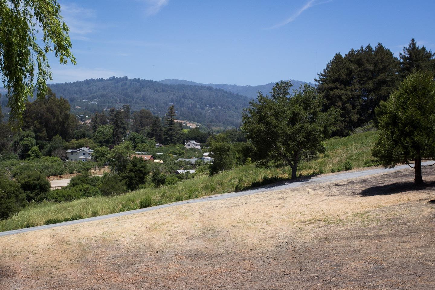 1318 Amesti Road Watsonville, CA 95076 - Photo 19 of 21 Gallery Image 19