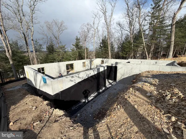 $579,000 | 120 Downhill Circle, Cross Junction, VA 22625