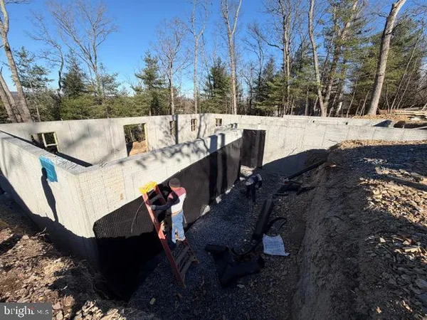 $579,000 | 120 Downhill Circle, Cross Junction, VA 22625