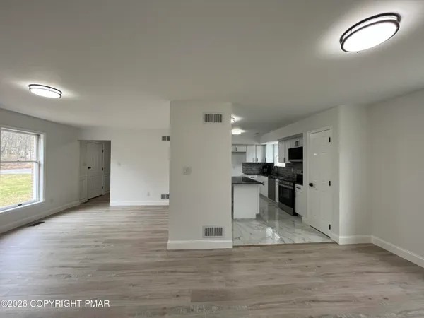 $529,000 | 1281 Brian Lane, Effort, PA 18330