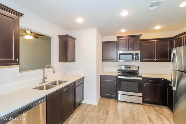 $2,240 | 8106 Aiden Road, Southaven, MS 38671