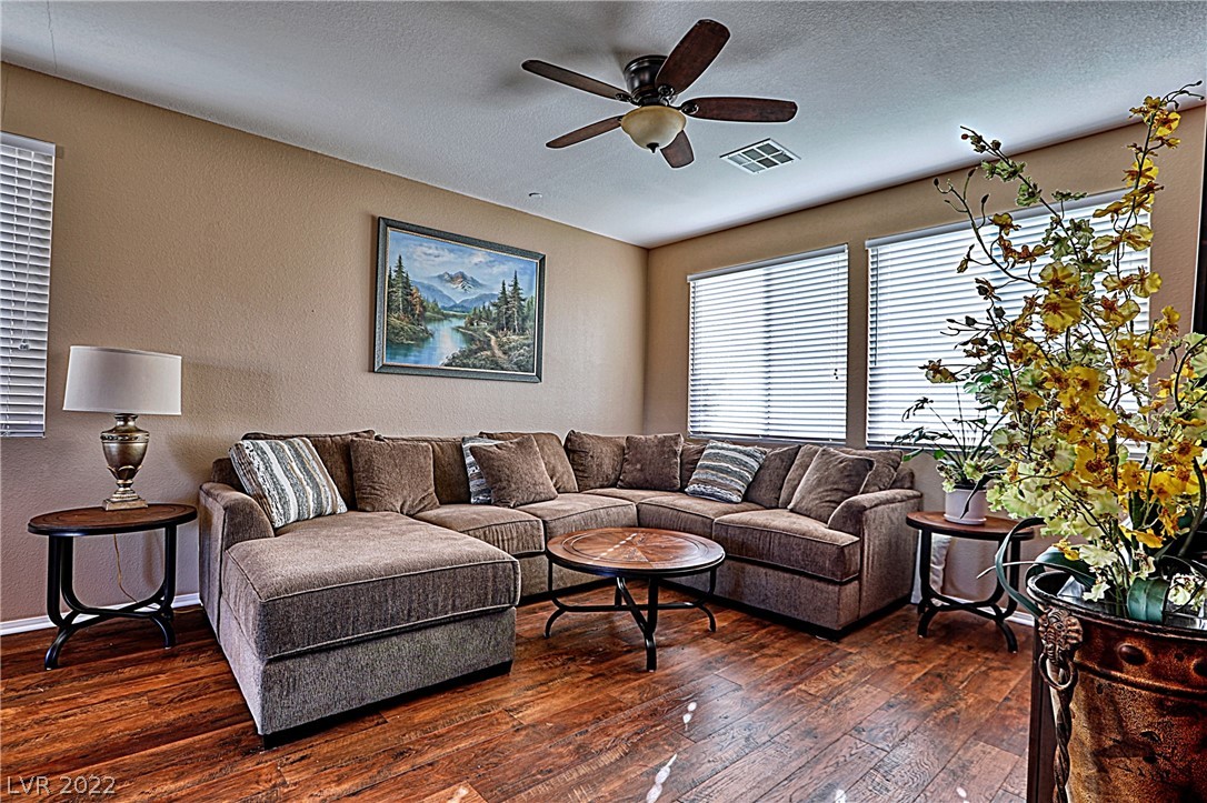 1129 Ricavoli Court Henderson, NV 89052 - Photo 5 of 36