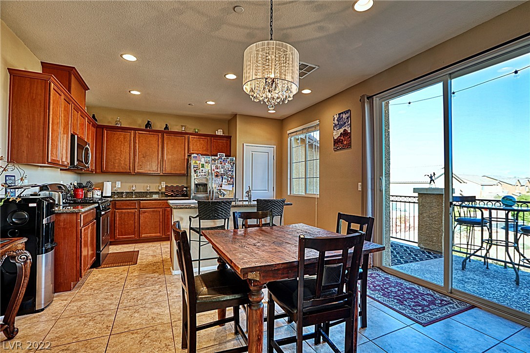 1129 Ricavoli Court Henderson, NV 89052 - Photo 9 of 36