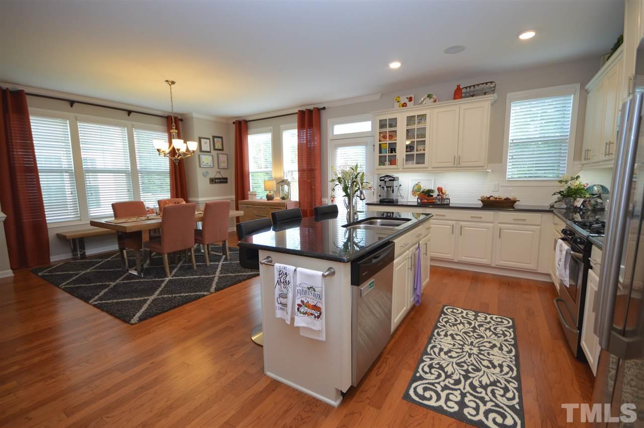 716 Edgewater Ridge Court Apex, NC 27523 - Photo 8 of 30
