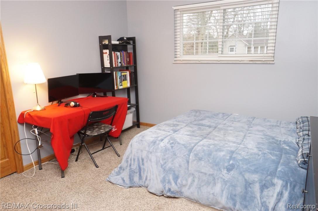 44370 Robson Road Belleville, MI 48111 - Photo 19 of 32 DSC09721.JPG
