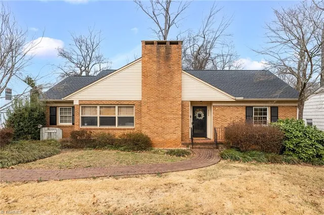 $535,000 | 4004 Dogwood Drive, Greensboro, NC 27410