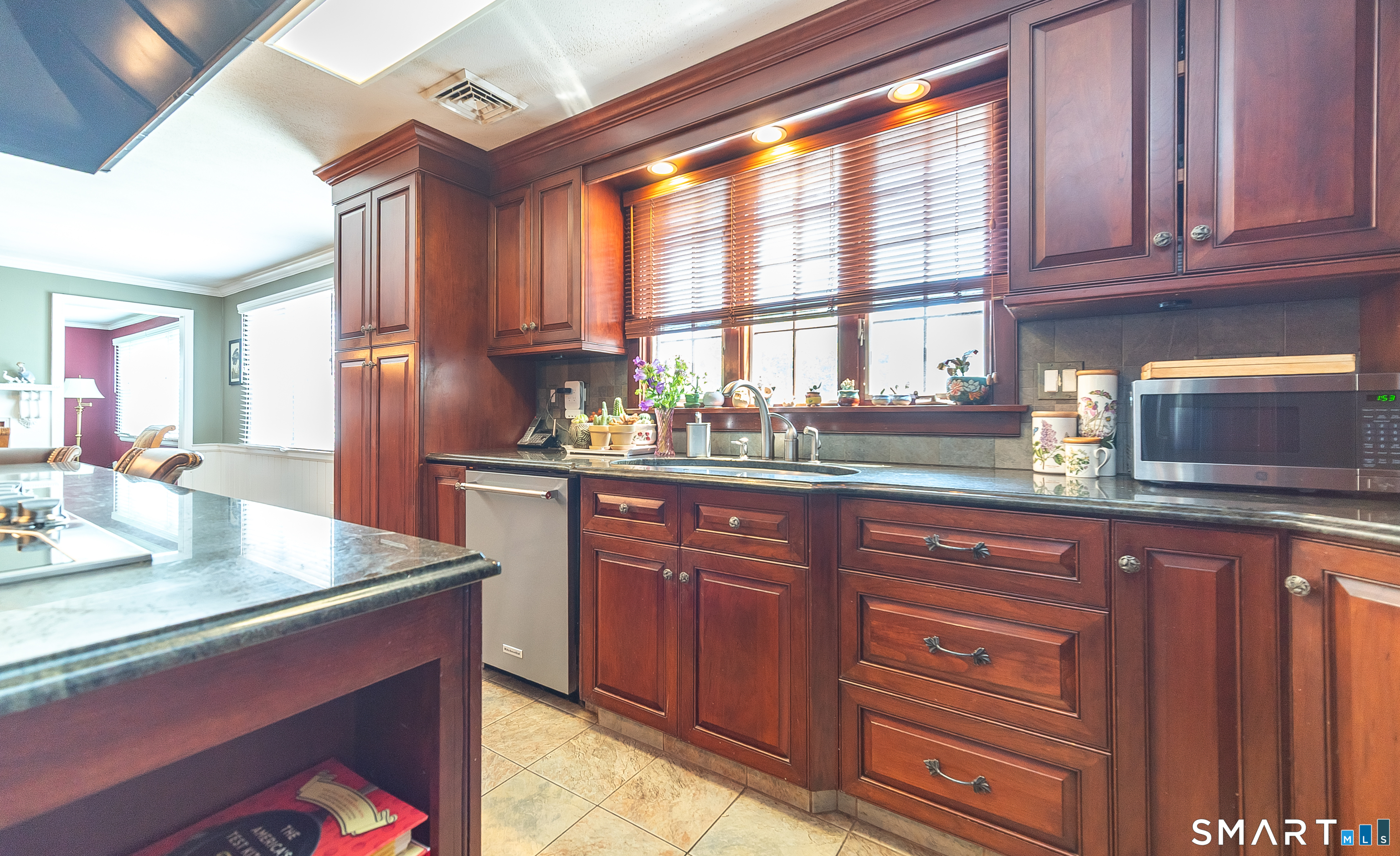 798 Wells Road Wethersfield, CT 06109 - Photo 13 of 39