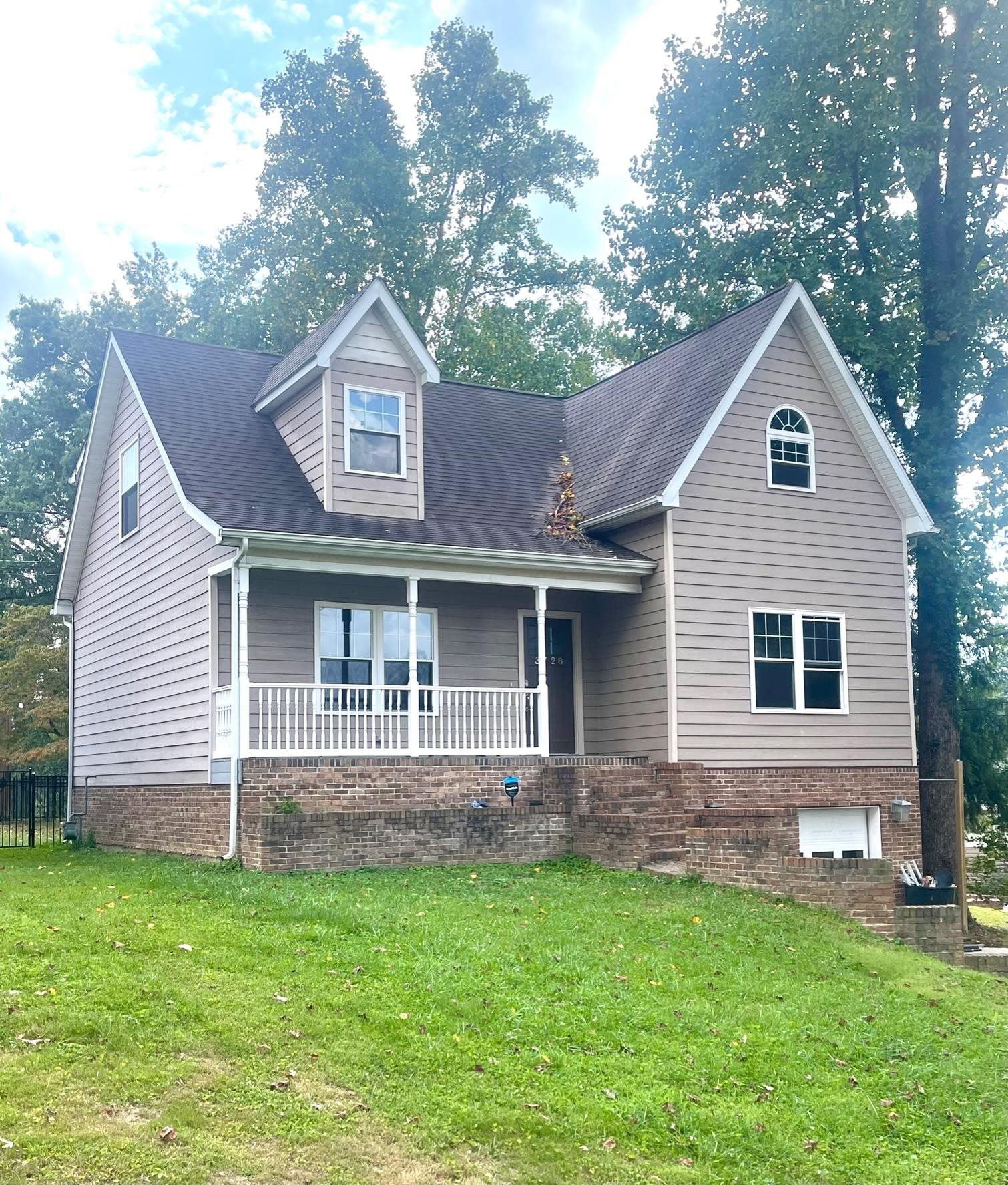 3728 Peachtree Road Ashland, KY 41102 - Photo 1 of 2