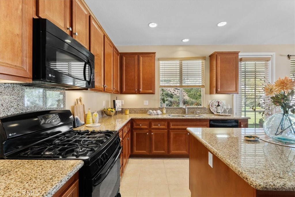 317 Calvert Beaumont, CA 92223 - Photo 10 of 56 Ample Counter Space