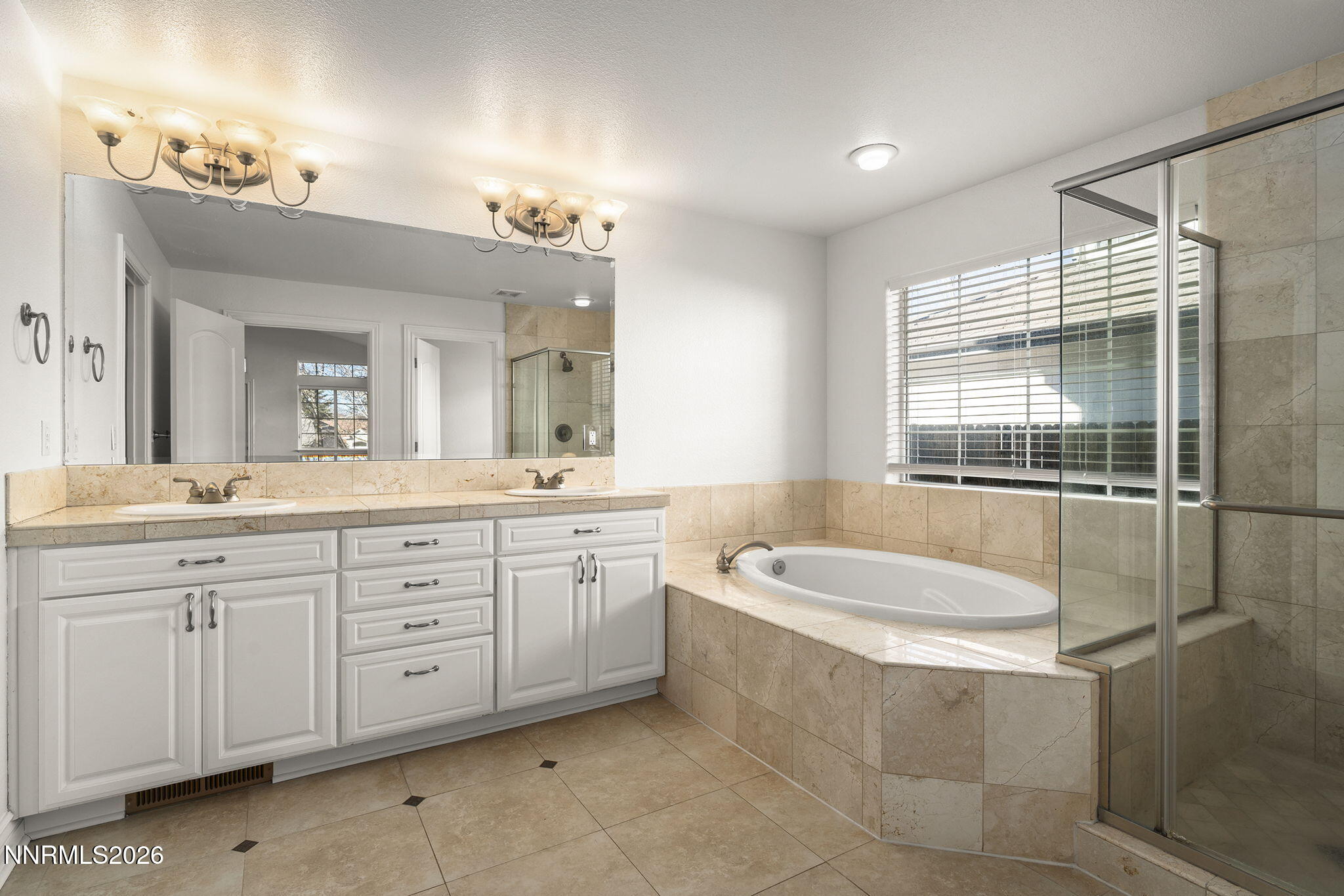 6540 Monticello Court Reno, NV 89519 - Photo 14 of 27 16-web-or-mls-_DSC3996