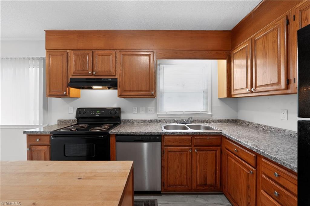 1907 Boulding Avenue High Point, NC 27265 - Photo 14 of 28