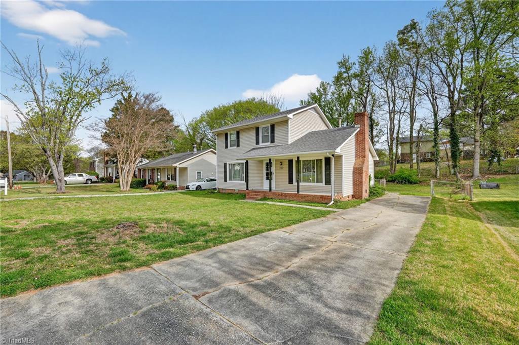 1907 Boulding Avenue High Point, NC 27265 - Photo 2 of 28