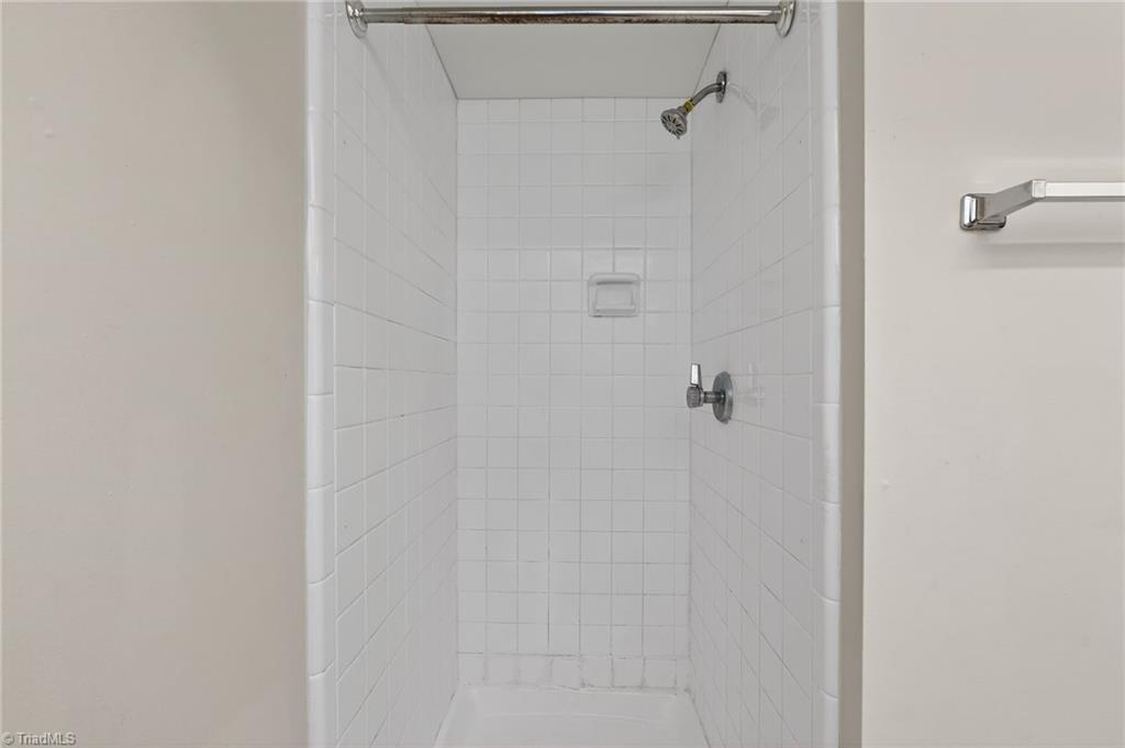 1907 Boulding Avenue High Point, NC 27265 - Photo 26 of 28