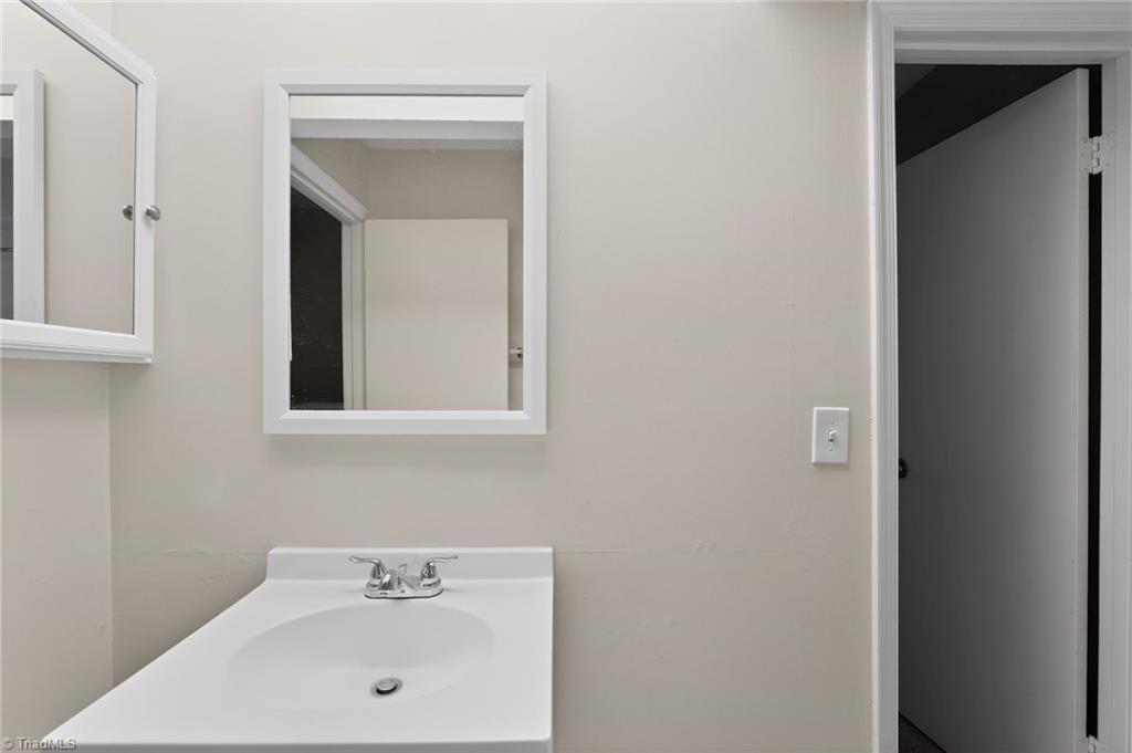 1907 Boulding Avenue High Point, NC 27265 - Photo 27 of 28