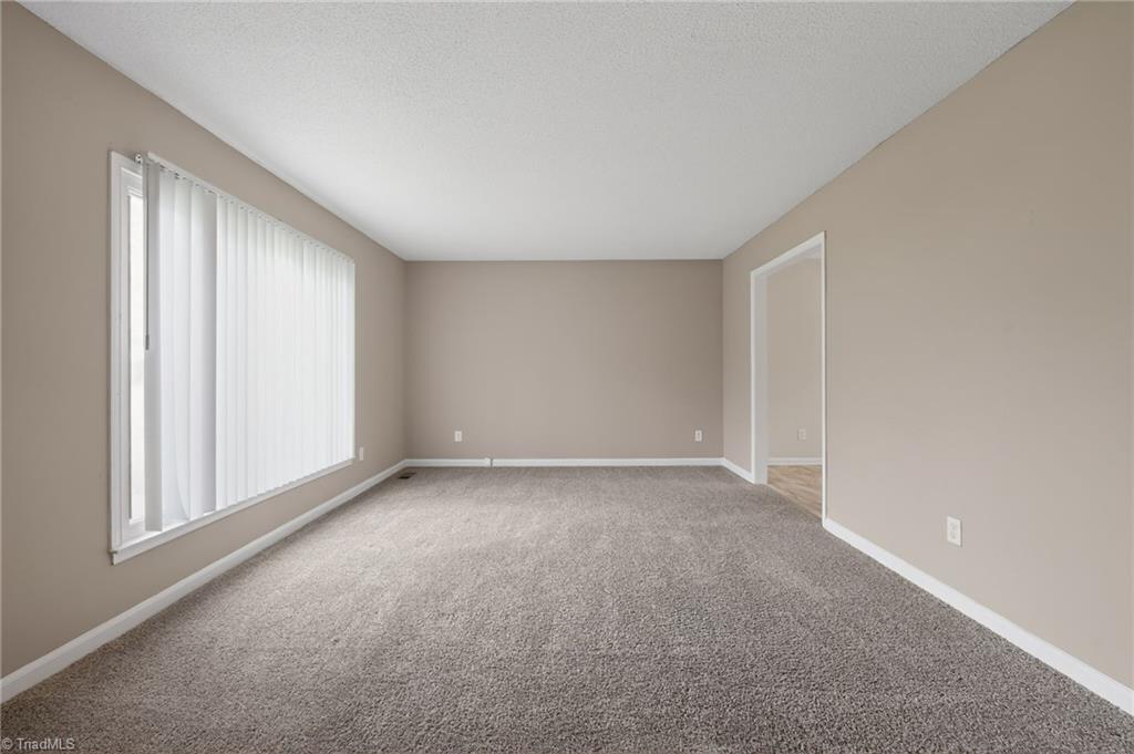 1907 Boulding Avenue High Point, NC 27265 - Photo 8 of 28