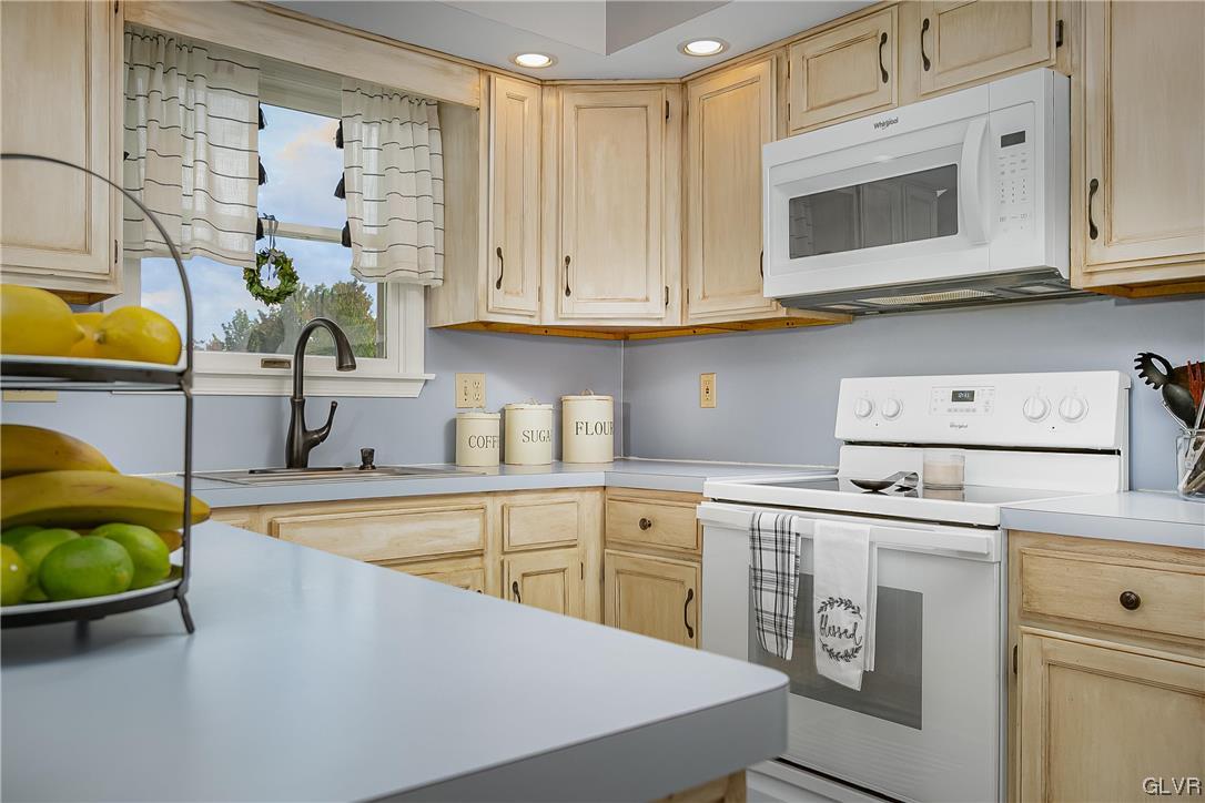1387 Doe Trail Road Allentown, PA 18104 - Photo 12 of 25 Gallery Image 12