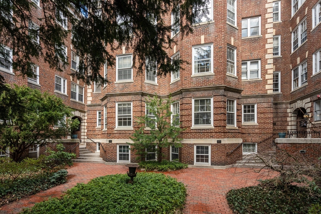 43 Linnaean Street, Unit 35A Cambridge, MA 02138 - Photo 17 of 22