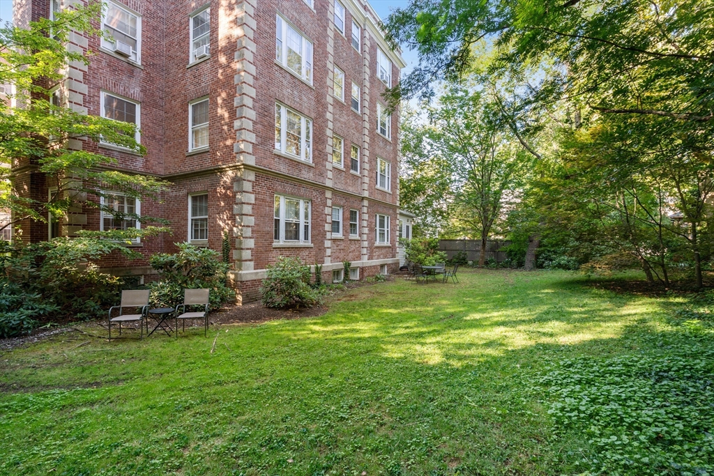 43 Linnaean Street, Unit 35A Cambridge, MA 02138 - Photo 21 of 22