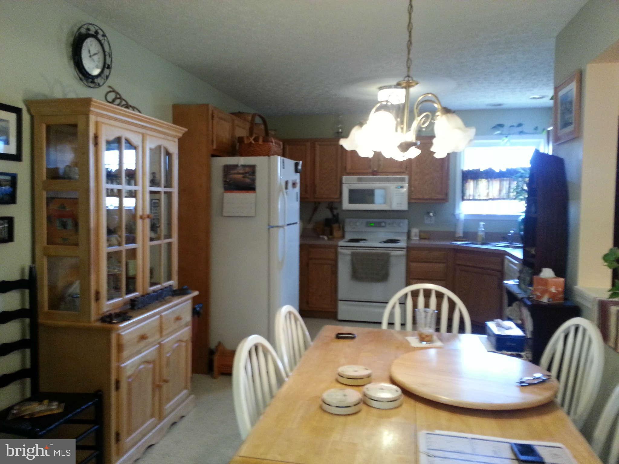 90 Pointer Way Inwood, WV 25428 - Photo 4 of 17 Kitchen