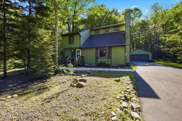 $319,900 | 3125 Robert David Drive, Tobyhanna, PA 18466
