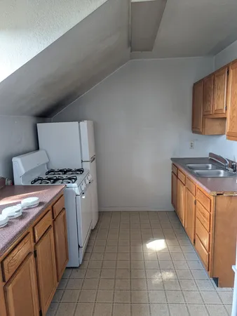 $199,900 | 208 South Washington Avenue, Ludington, MI 49431