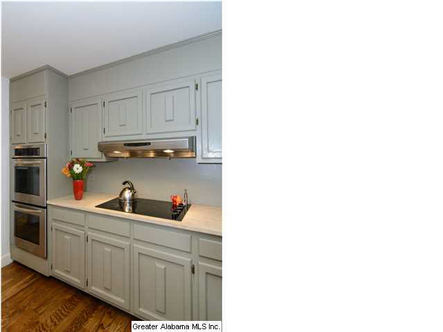 3668 Brookwood Road Birmingham, AL 35213 - Photo 12 of 32