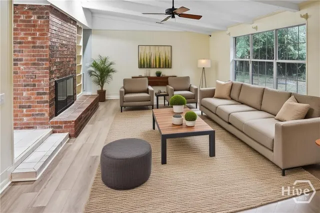 $2,300 | 115 Phyllis Drive, Savannah, GA 31419