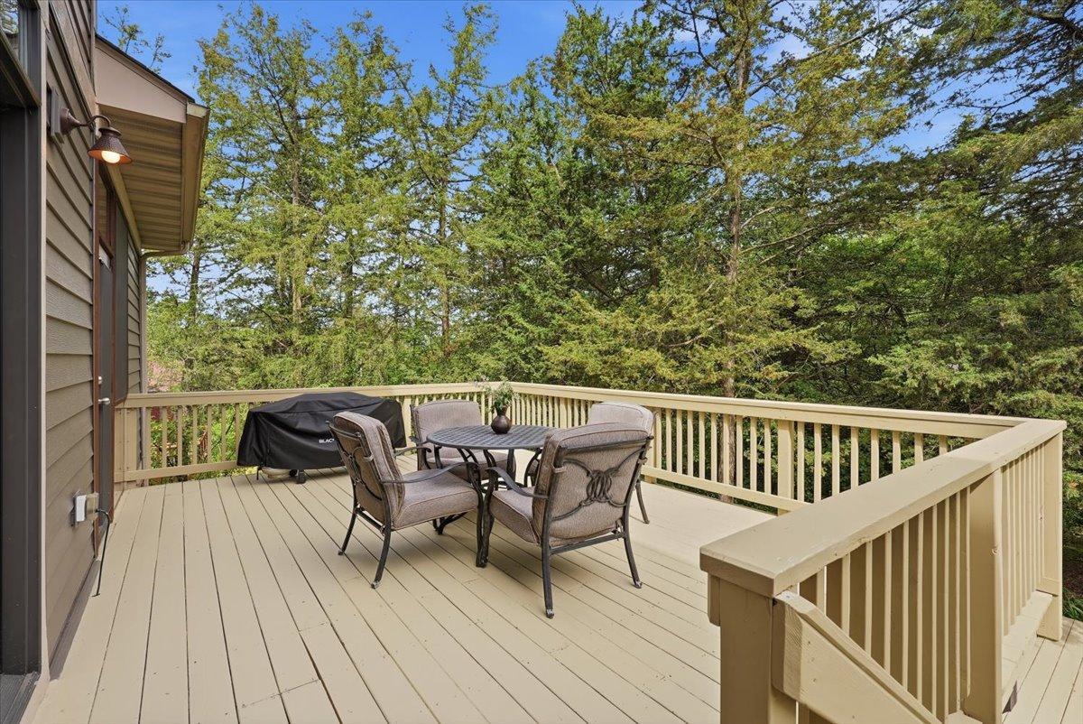 492 East Cove Road Hudson, WI 54016 - Photo 26 of 33