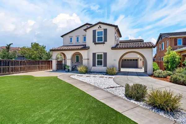 $790,000 | 1944 Henry Court, Woodland, CA 95776