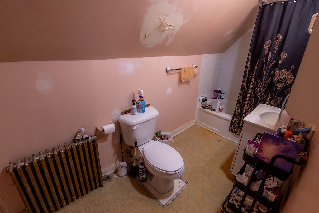 62 Rowley Street Rochester, NY 14607 - Photo 32 of 35 Unit 3 bathroom