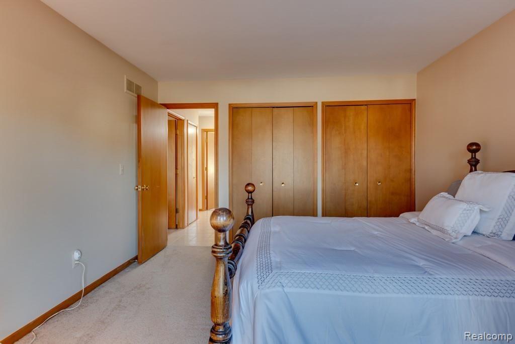 385 Buttercup Drive Rochester Hills, MI 48307 - Photo 24 of 33