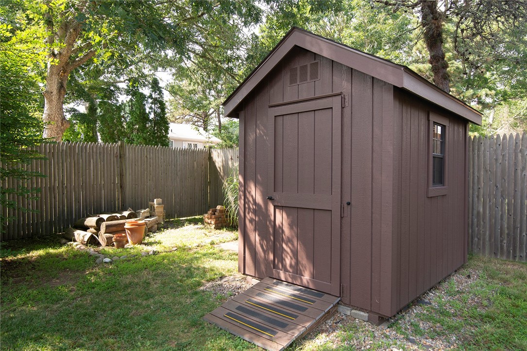 46 Juniper Road South Kingstown, RI 02879 - Photo 5 of 18