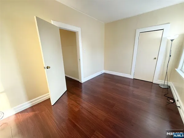 $3,000 | 137 Watchung Avenue, Unit 2, West Orange, NJ 07052