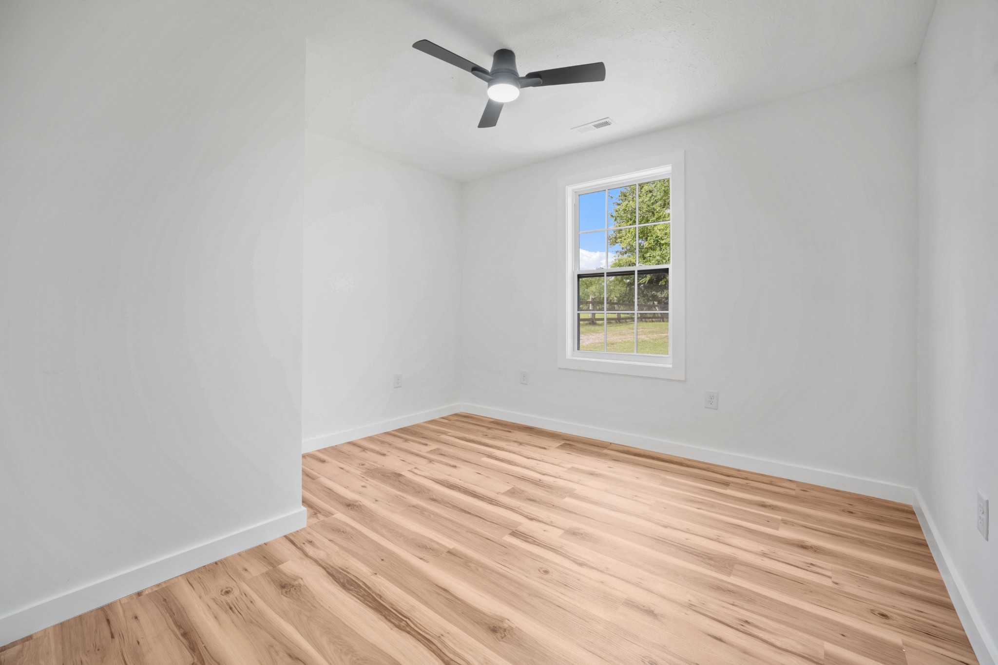 1601 Maple Valley Road Charlotte, TN 37036 - Photo 14 of 24 Gallery Image 14
