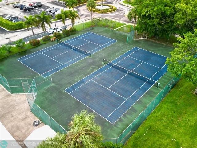 a view of a tennis court