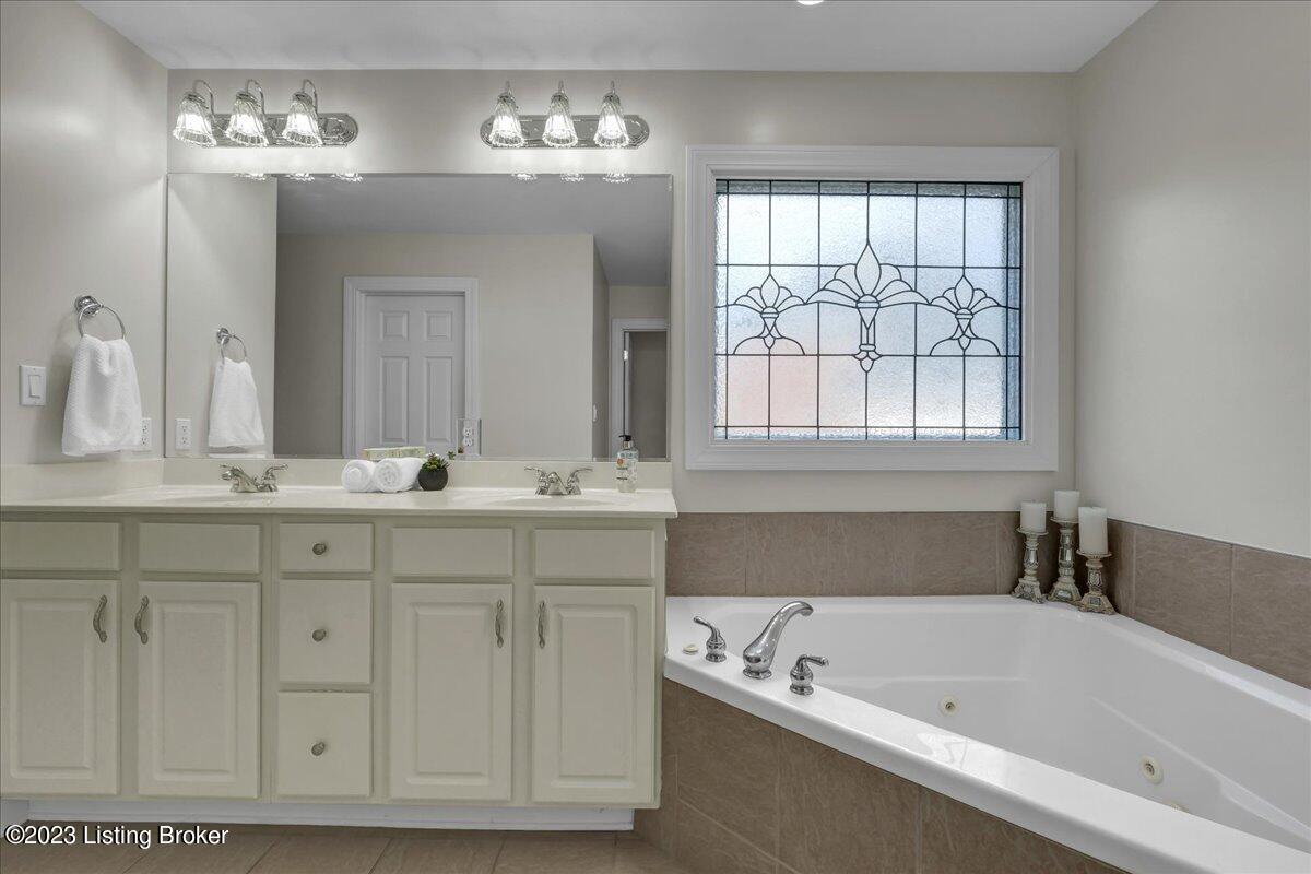 12702 Razor Branch Court Louisville, KY 40299 - Photo 28 of 68 34-12702 Razor Branch Ct-134