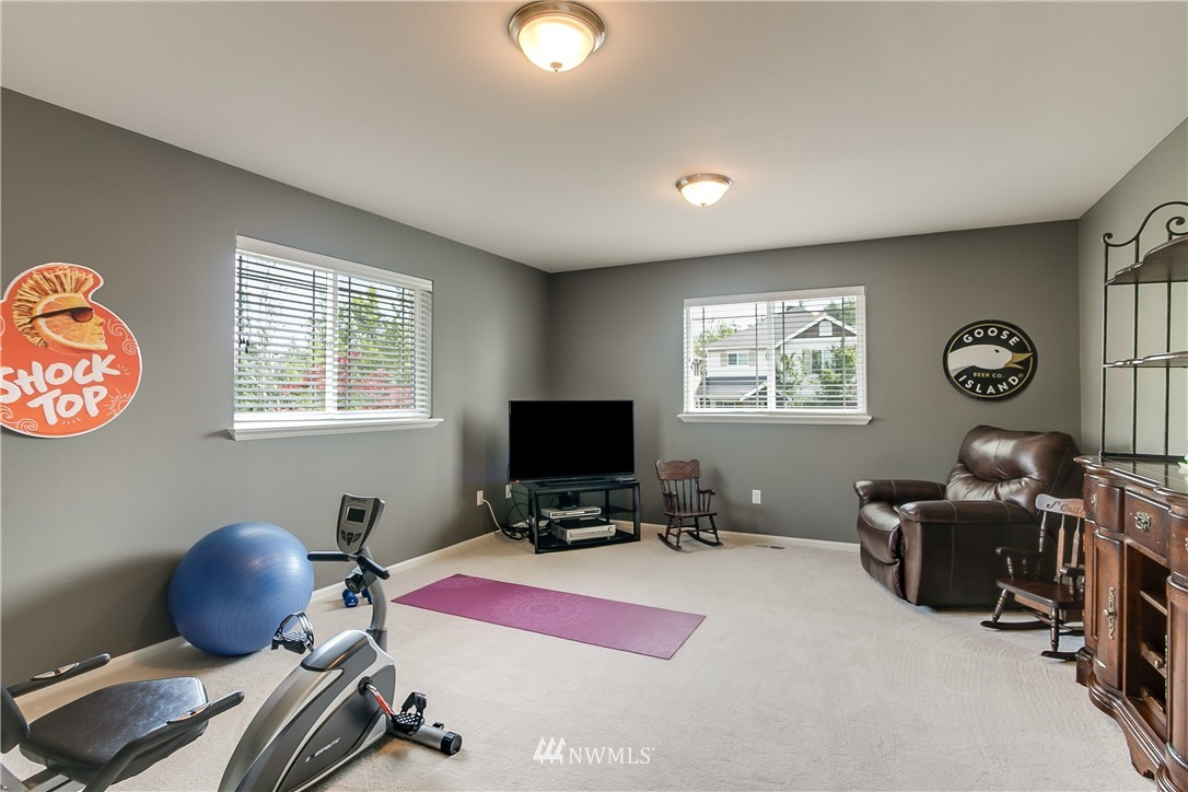 16867 164th Way Southeast Renton, WA 98058 - Photo 21 of 25 Gallery Image 21