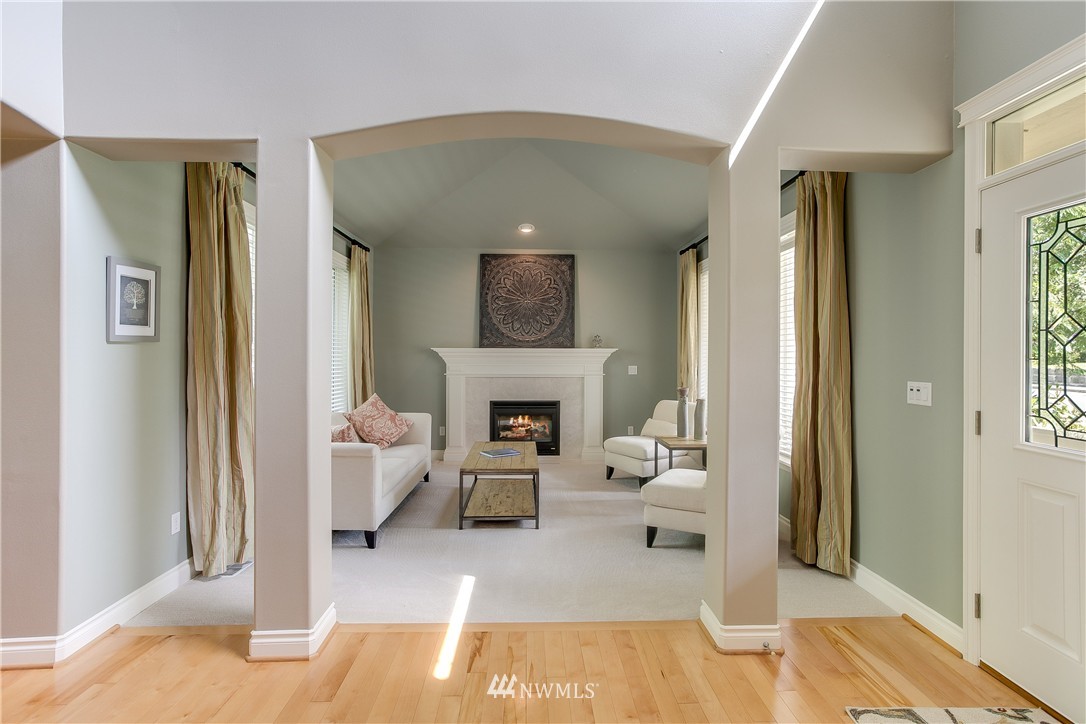 16867 164th Way Southeast Renton, WA 98058 - Photo 5 of 25 Gallery Image 5