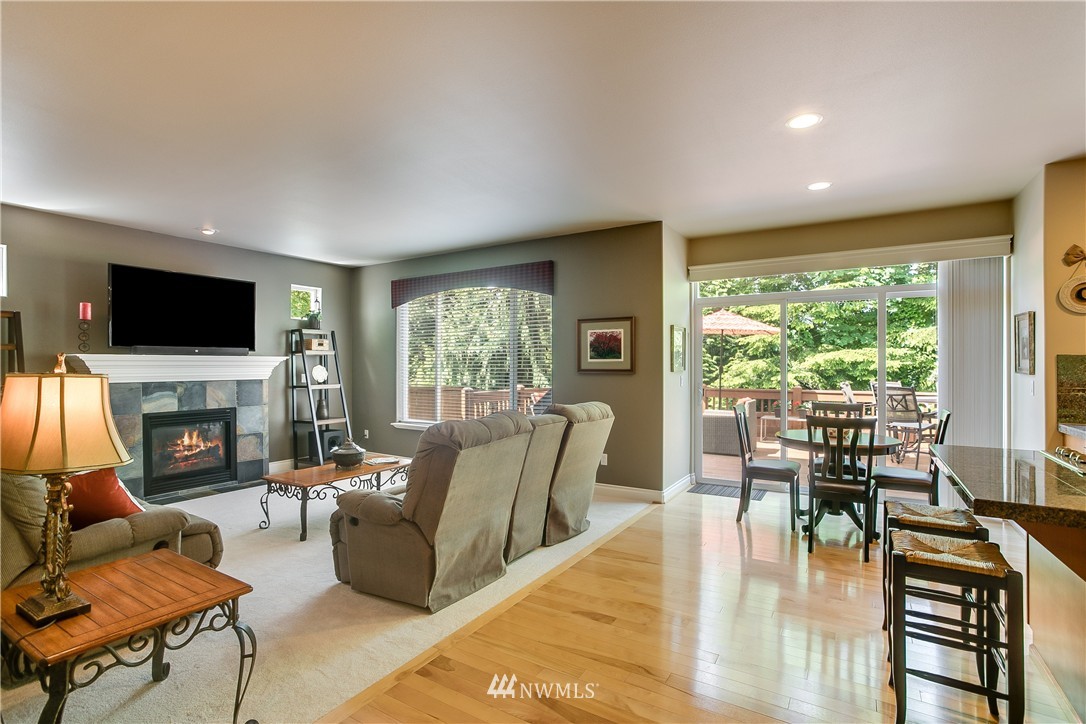 16867 164th Way Southeast Renton, WA 98058 - Photo 9 of 25 Gallery Image 9