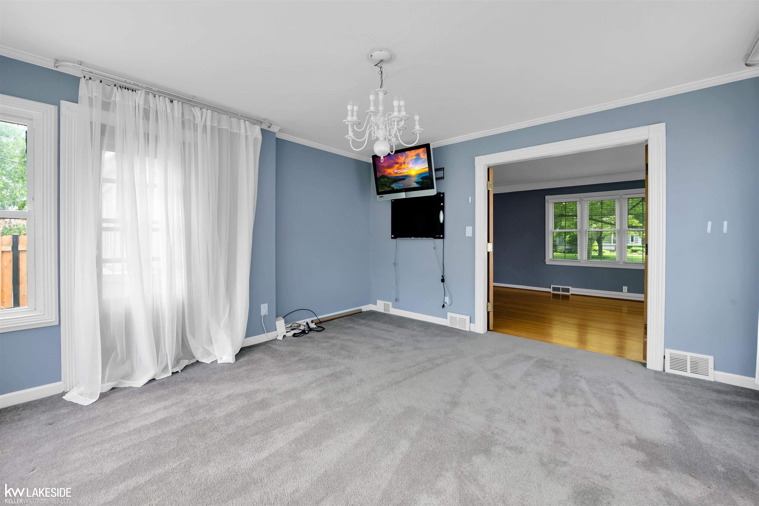 966 Hawthorne Road Grosse Pointe Woods, MI 48236 - Photo 17 of 24