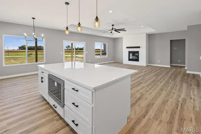 $639,900 | 7131 Savannah Drive, Glen Carbon, IL 62034