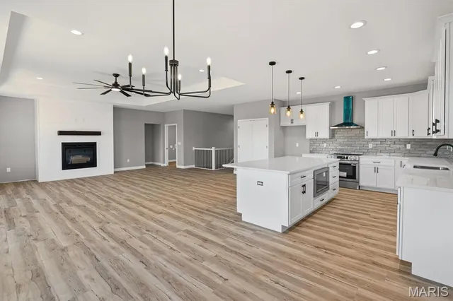 $639,900 | 7131 Savannah Drive, Glen Carbon, IL 62034