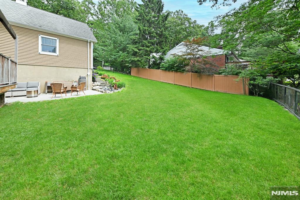 8 Myrtle Street Montvale, NJ 07645 - Photo 35 of 38