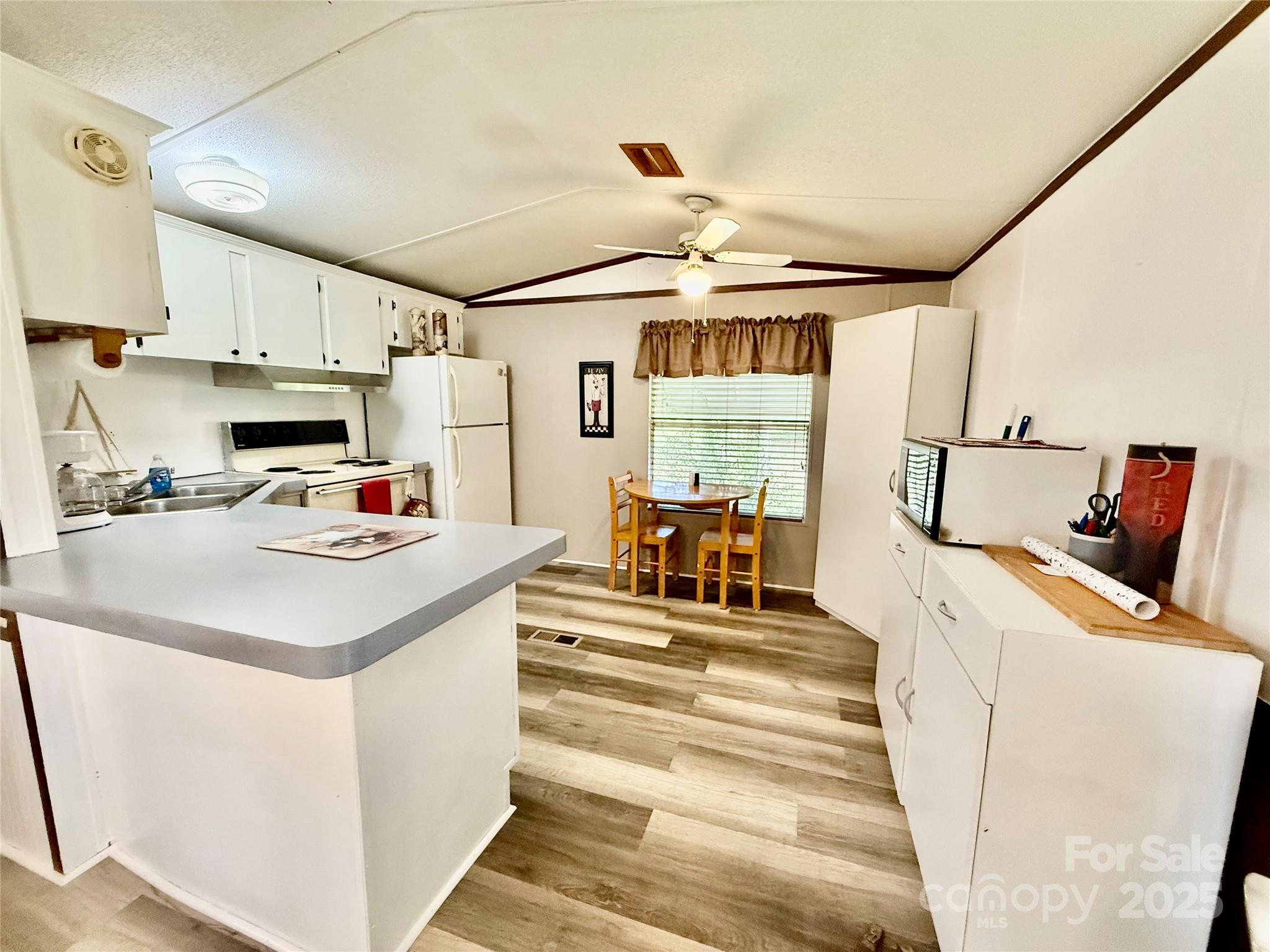 6191 Richburg Road Great Falls, SC 29055 - Photo 11 of 35