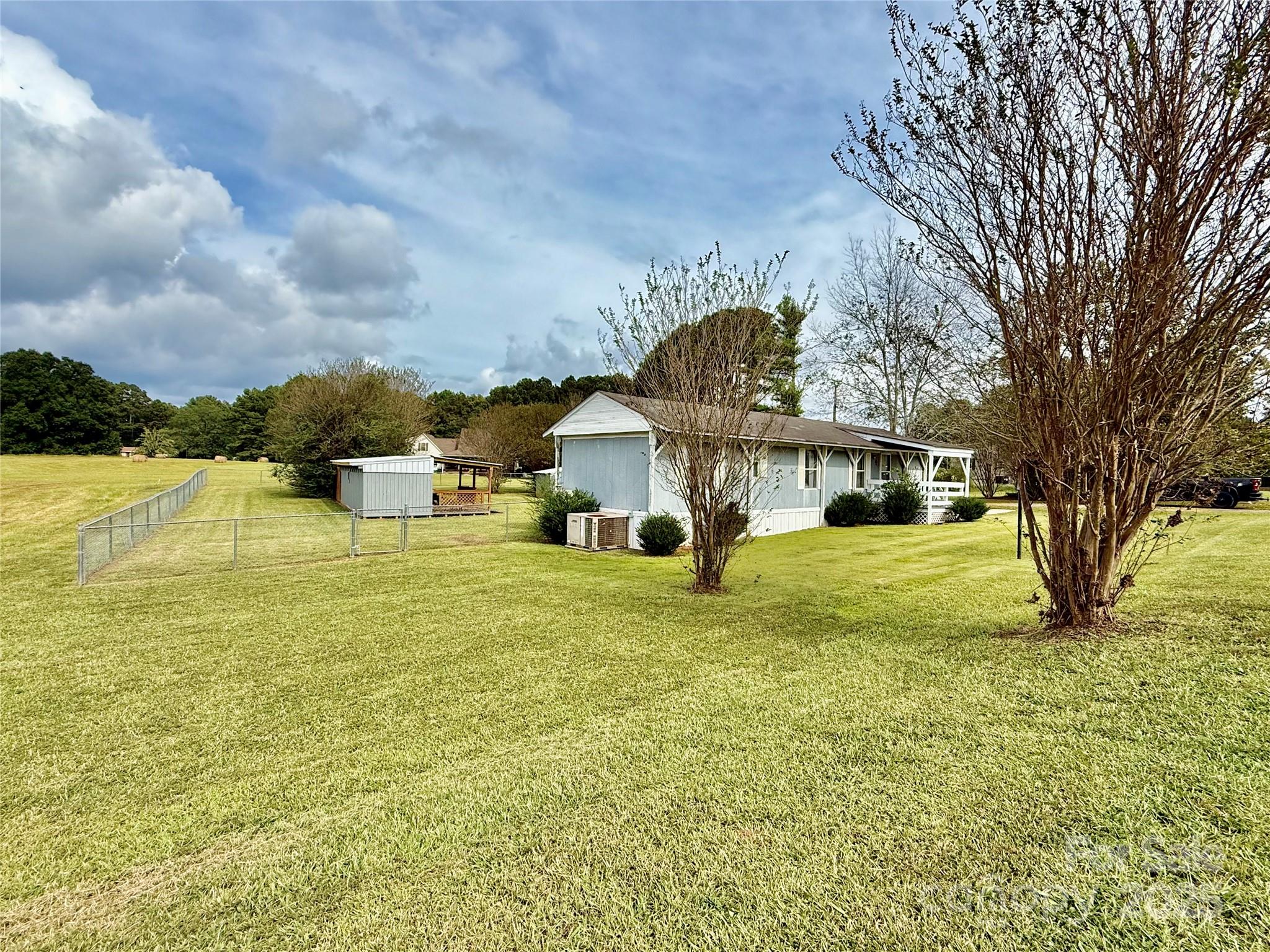 6191 Richburg Road Great Falls, SC 29055 - Photo 3 of 35