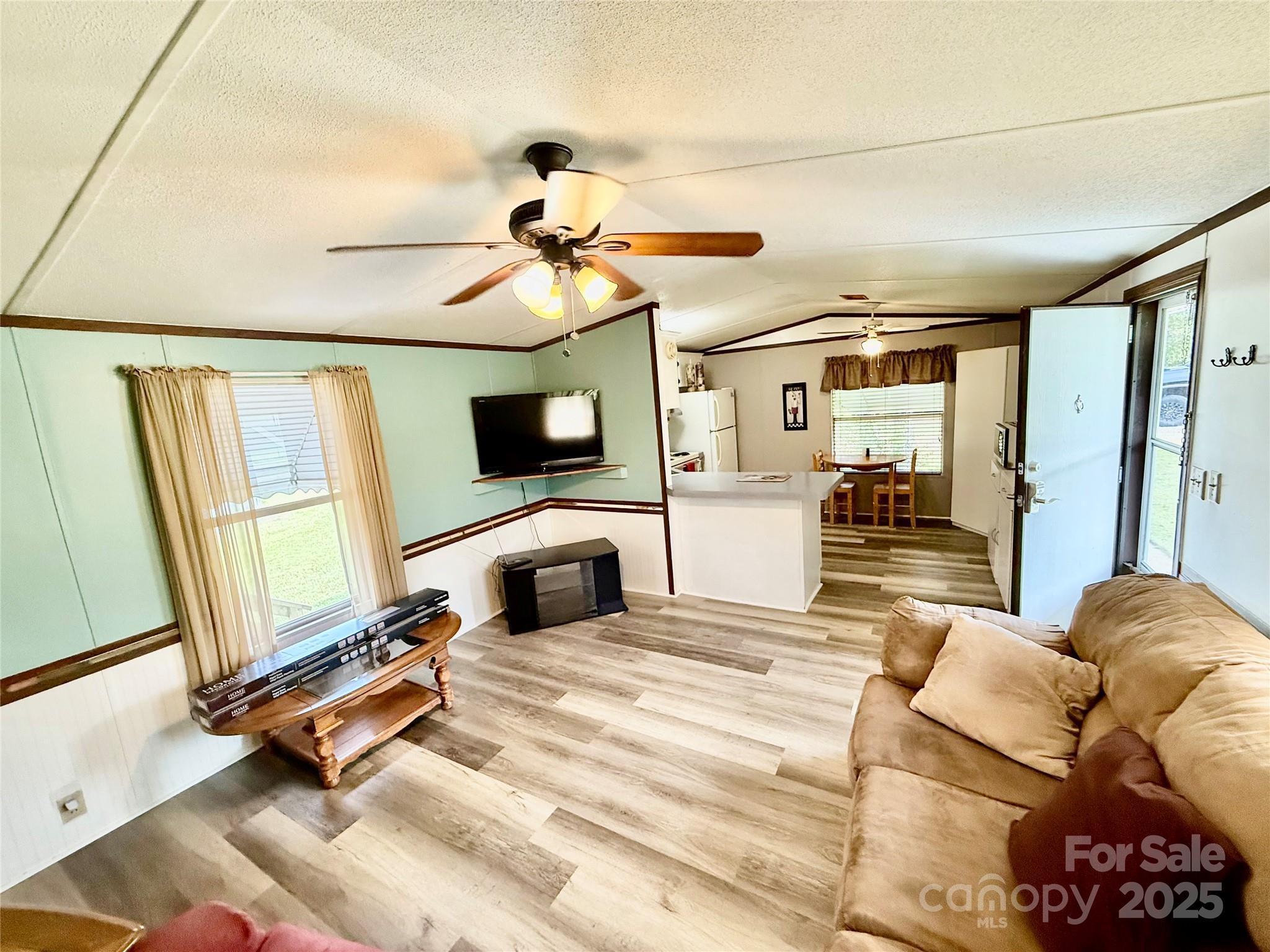 6191 Richburg Road Great Falls, SC 29055 - Photo 8 of 35