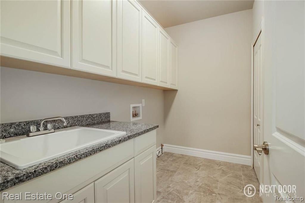 374 Verona Drive Rochester Hills, MI 48307 - Photo 31 of 34