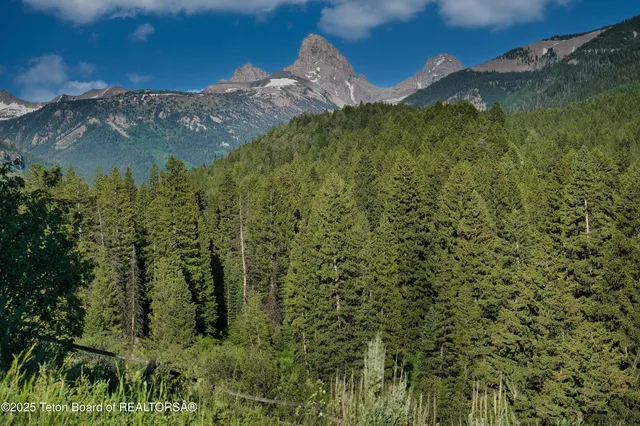 $2,195,000 | 475 East Alta Ski Hill Road, Alta, WY 83414